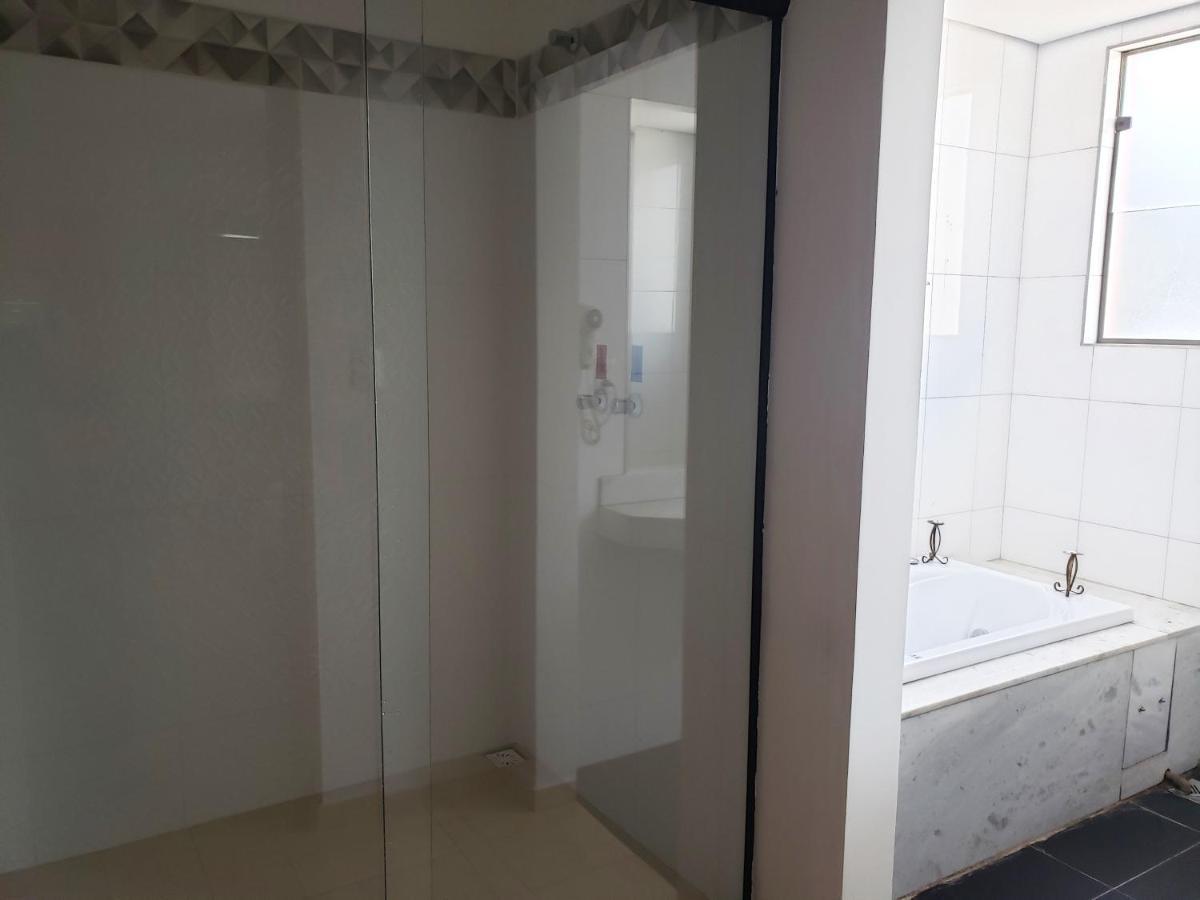 Grand Enio Hotel E Cantina Varginha  Bagian luar foto