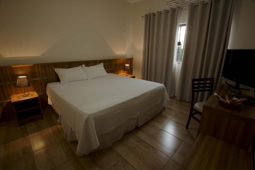 Grand Enio Hotel E Cantina Varginha  Bagian luar foto