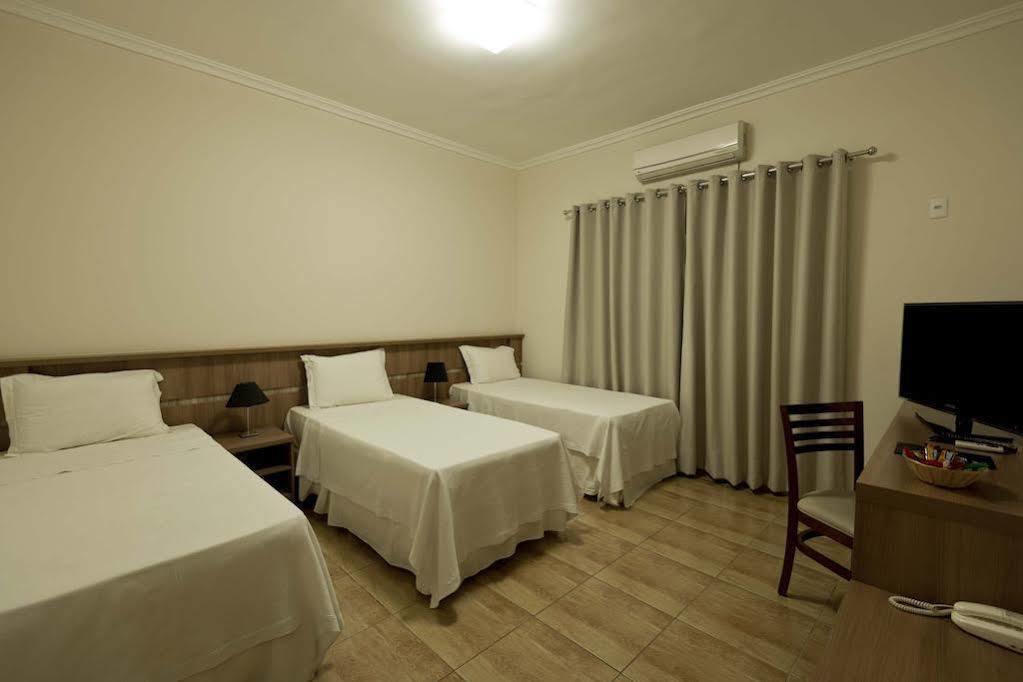 Grand Enio Hotel E Cantina Varginha  Bagian luar foto