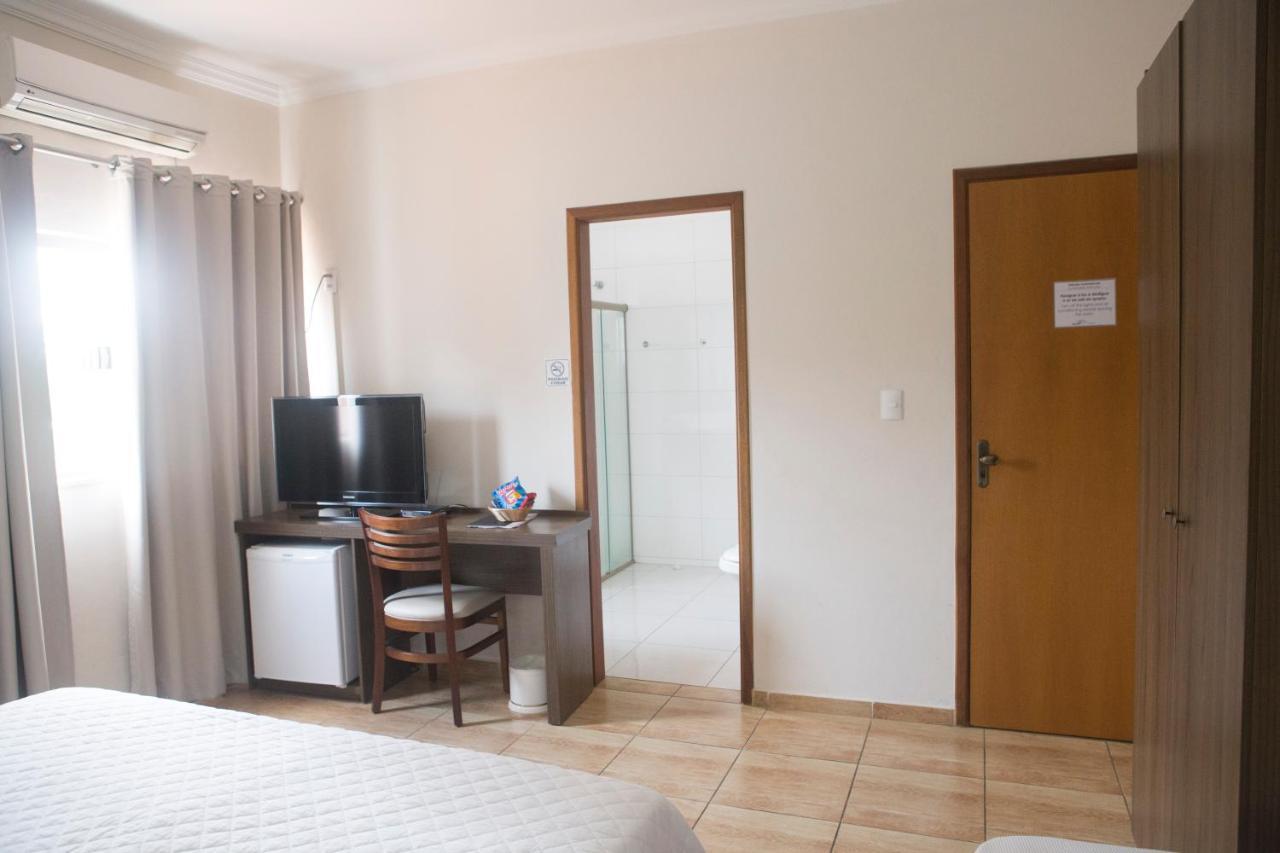 Grand Enio Hotel E Cantina Varginha  Bagian luar foto