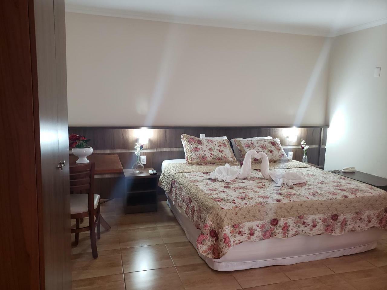 Grand Enio Hotel E Cantina Varginha  Bagian luar foto